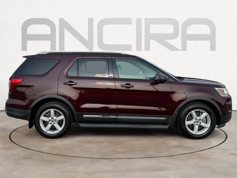 Used 2018 Ford Explorer XLT FWD image 13