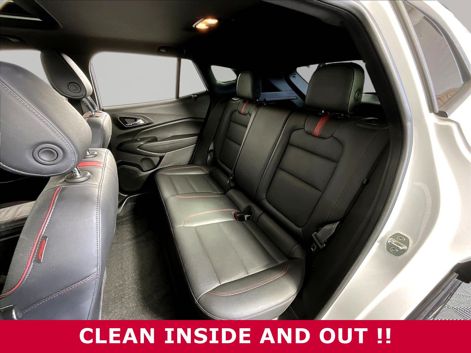 Used 2024 Chevrolet Trax RS w/ Sunroof Package FWD image 20