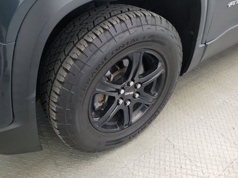 Used 2020 GMC Acadia AT4 w/ Driver Alert Package II AWD/4WD image 31
