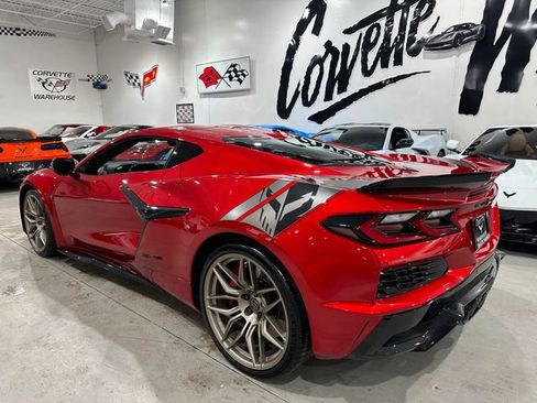 Used 2025 Chevrolet Corvette Z06 RWD image 21