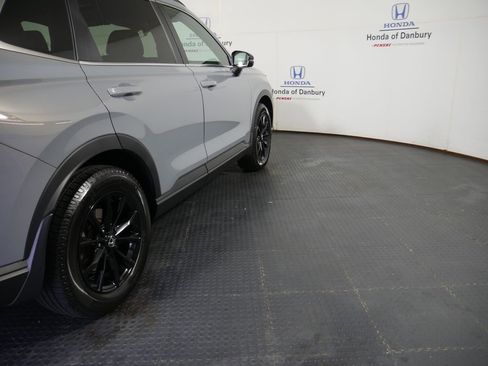 Used 2023 Honda CR-V Sport image 4