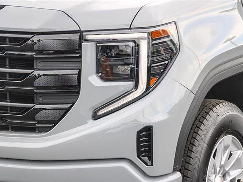 Used 2024 GMC Sierra 1500 Elevation image 8