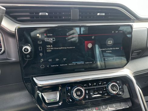 Used 2024 GMC Sierra 2500 Denali w/ Denali Reserve Package image 16