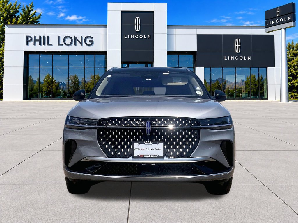 Used 2025 Lincoln Nautilus Reserve AWD/4WD image 3