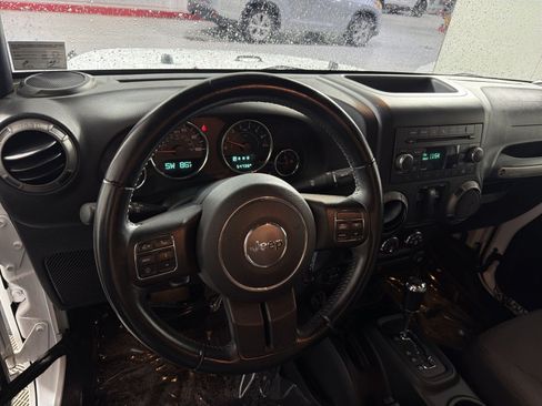Used 2016 Jeep Wrangler Sport w/ Quick Order Package 24S AWD/4WD image 16
