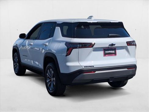 New 2026 Chevrolet Equinox LT w/ Convenience Package II image 9