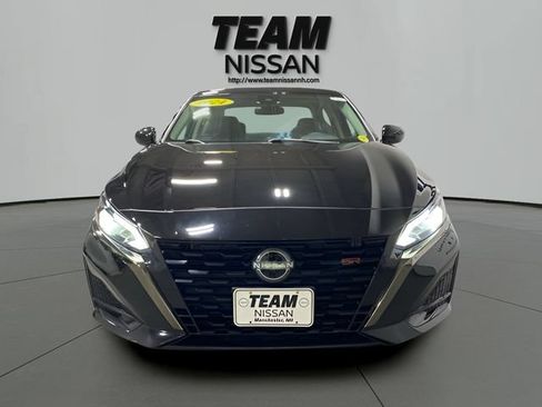 Certified 2024 Nissan Altima 2.5 SR w/ SR Premium Package AWD/4WD image 2