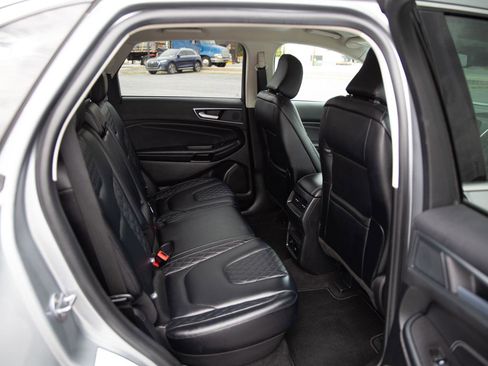 Used 2024 Ford Edge Titanium image 22