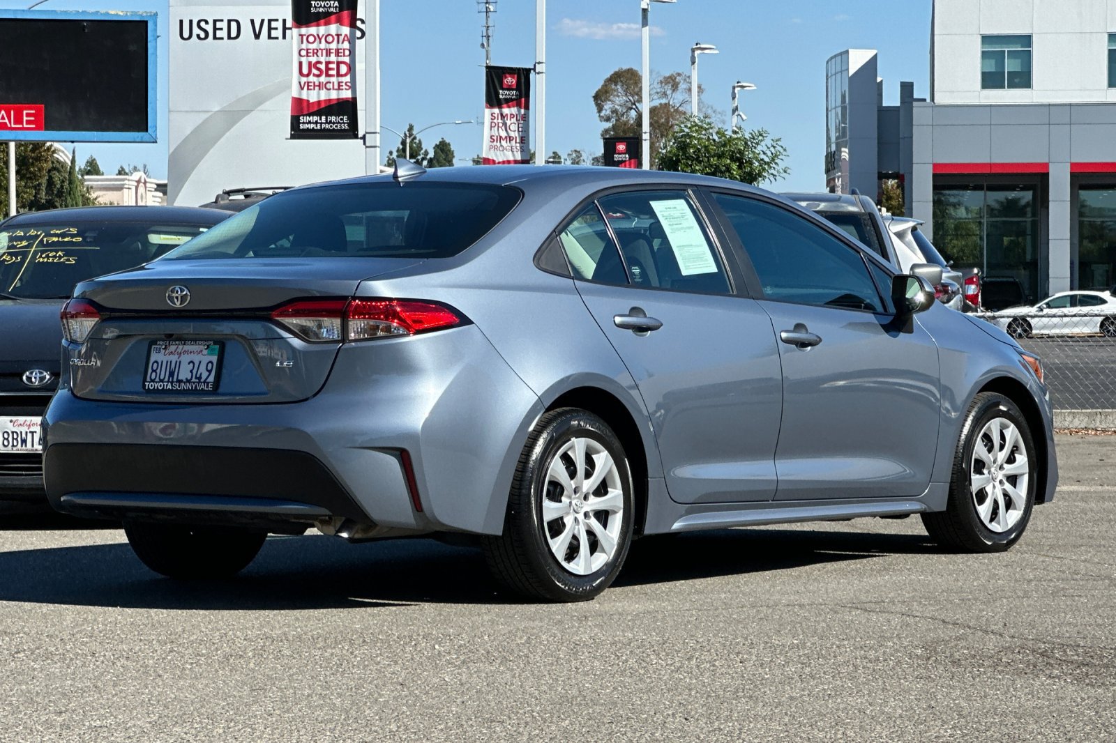 Certified 2021 Toyota Corolla LE w/ Carpet Mat Package (TMS) FWD image 7