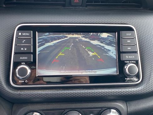 Used 2022 Nissan Kicks S image 14