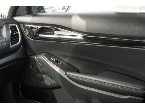 Used 2024 Kia Seltos EX FWD image 15
