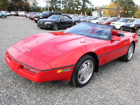 Used 1989 Chevrolet Corvette Convertible image 2