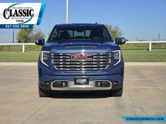 Used 2025 GMC Sierra 1500 Denali w/ Denali Reserve Package AWD/4WD image 5