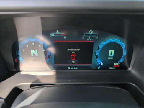 New 2025 Ford Bronco Base image 20