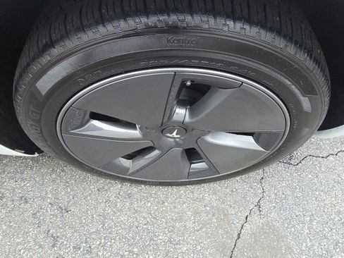 Used 2023 Tesla Model 3 Standard Range RWD image 25