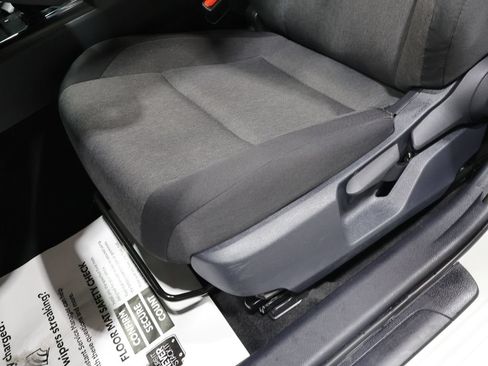 Used 2025 Toyota Camry LE FWD image 12