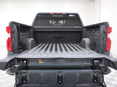 Used 2025 Chevrolet Silverado 1500 LTZ AWD/4WD image 14