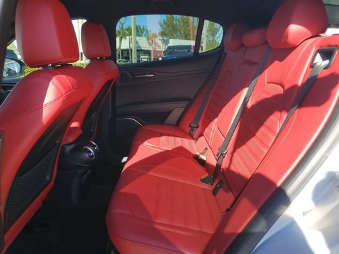 Used 2022 Alfa Romeo Stelvio Sprint image 14