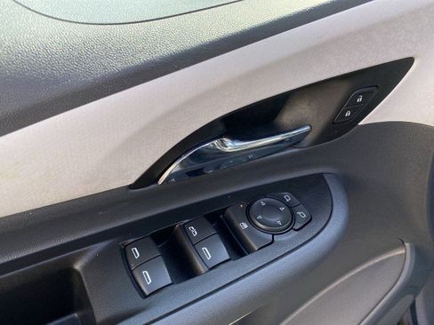 Used 2019 Chevrolet Bolt LT image 22