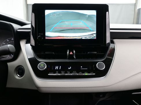 Used 2023 Toyota Corolla LE image 17