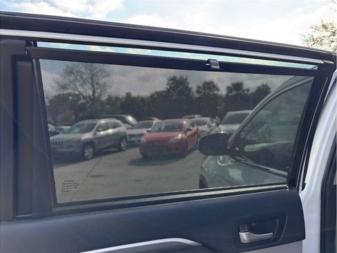 Used 2019 Toyota Highlander Limited Platinum image 41