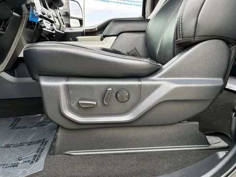 Used 2022 Ford F250 Lariat w/ Tremor Off-Road Package image 16