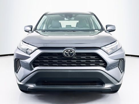 Used 2025 Toyota RAV4 XLE w/ Convenience Package image 2