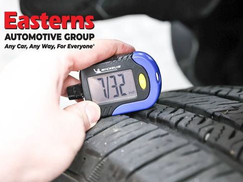 Used 2025 Jeep Wrangler Unlimited Sahara AWD/4WD image 24