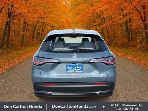 Used 2025 Honda HR-V LX image 5