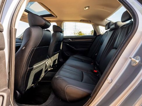 Certified 2022 Honda Accord EX-L image 9