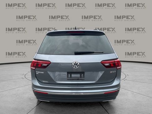 Used 2021 Volkswagen Tiguan SE image 4