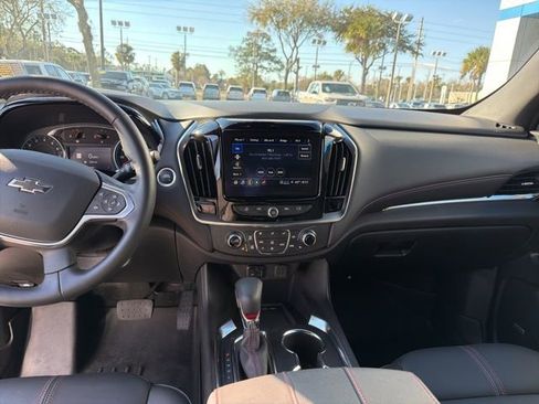 Certified 2023 Chevrolet Traverse RS image 11