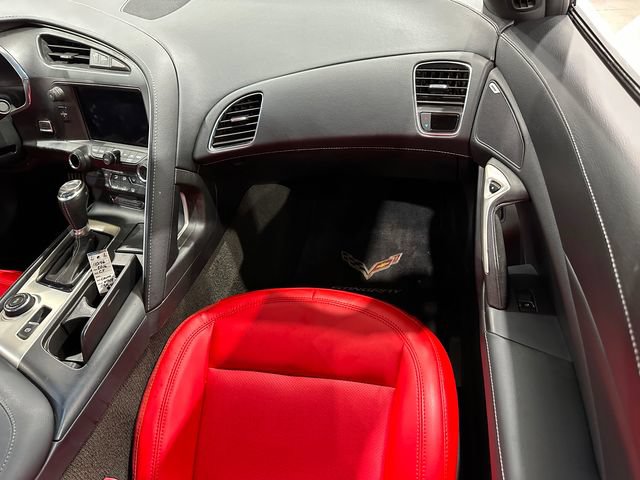 Used 2016 Chevrolet Corvette Stingray Coupe RWD image 11