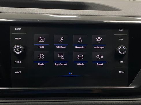 Used 2022 Volkswagen Taos SEL w/ Panoramic Sunroof Package AWD/4WD image 21
