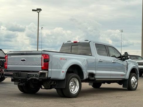 Used 2025 Ford F450 Lariat w/ Lariat Ultimate Package AWD/4WD image 42