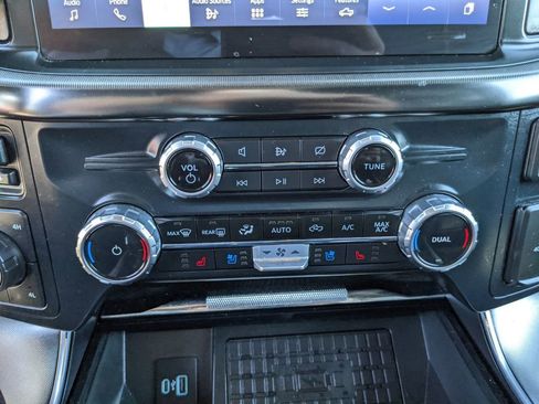 Certified 2023 Ford F150 Platinum w/ Equipment Group 701A High image 30