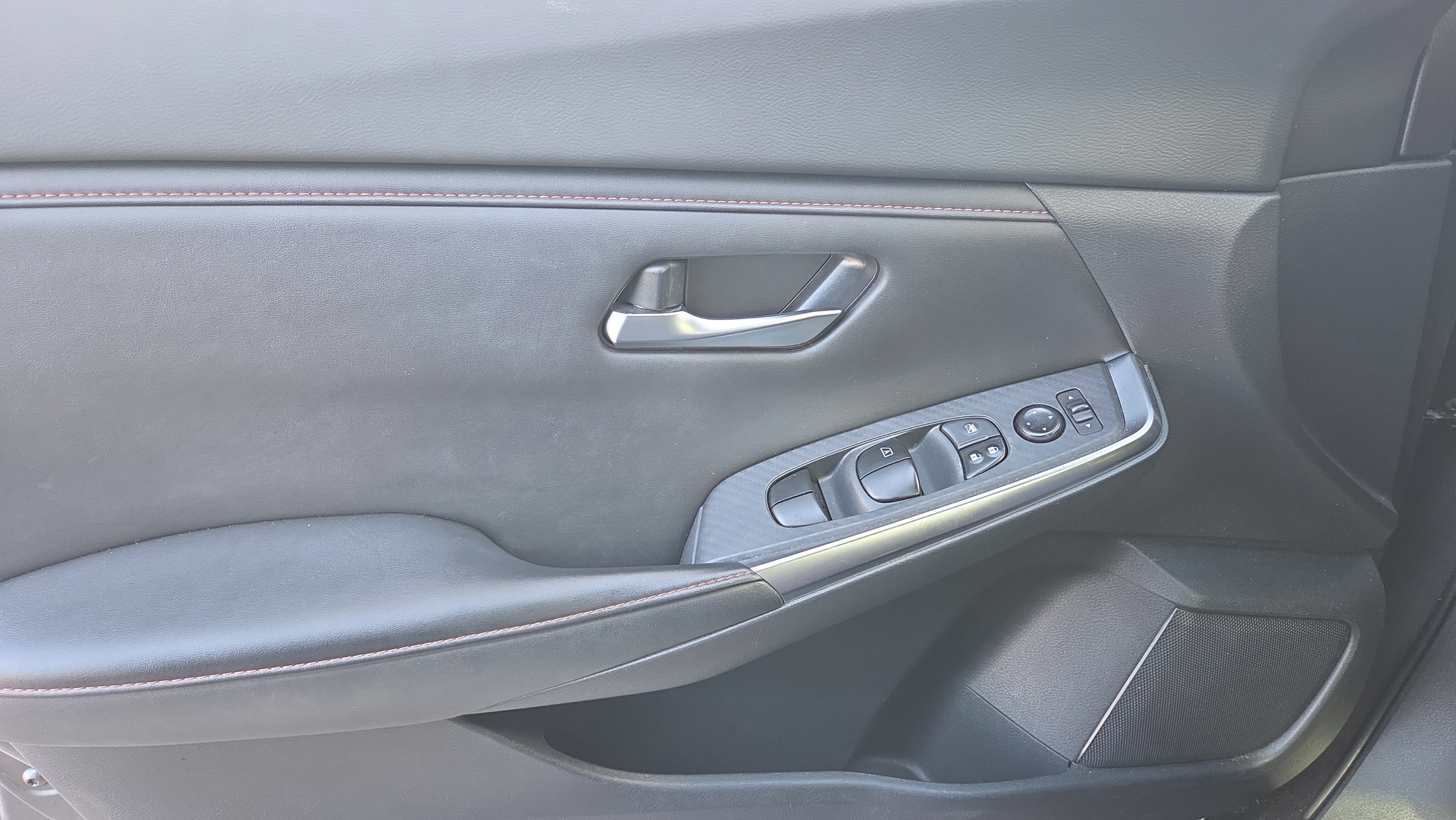 Used 2022 Nissan Sentra SR w/ Electronics Package FWD image 29