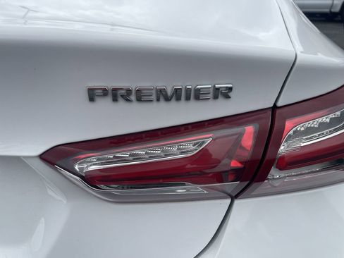 Used 2020 Chevrolet Malibu Premier FWD image 33