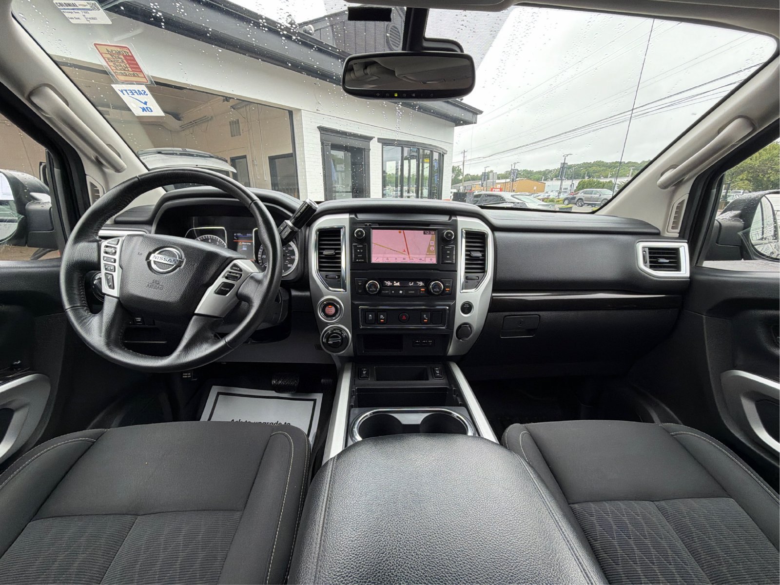 Used 2019 Nissan Titan SV w/ SV Convenience Package AWD/4WD image 26