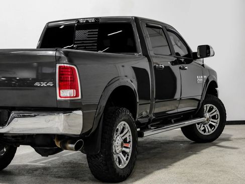 Used 2018 RAM 2500 Laramie w/ Convenience Group AWD/4WD image 15