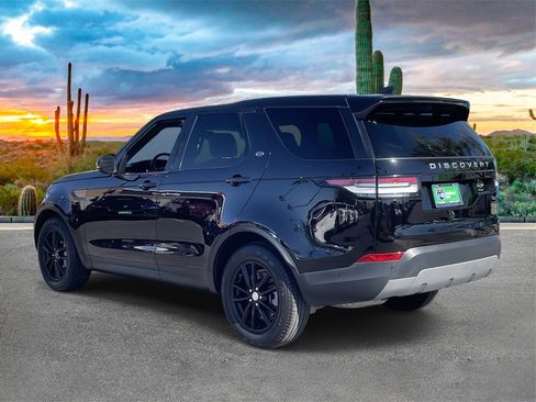 Used 2019 Land Rover Discovery SE image 5