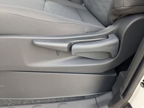 New 2026 Nissan Frontier S image 13