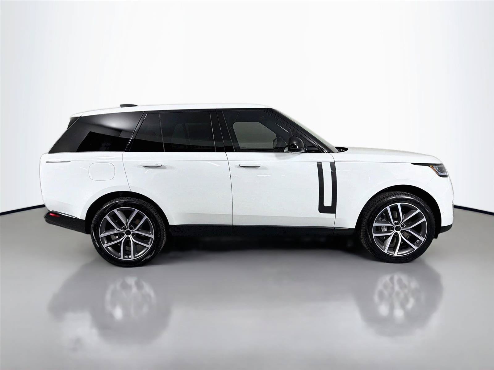 New 2026 Land Rover Range Rover SE AWD/4WD image 4