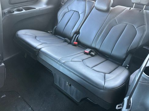 New 2026 Chrysler Voyager LX image 12