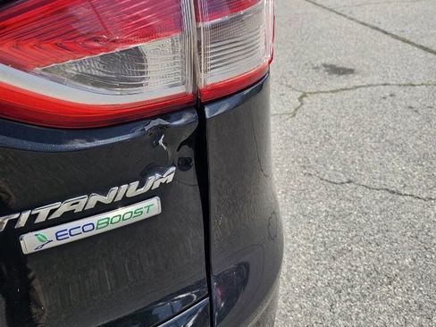 Used 2015 Ford Escape Titanium image 10