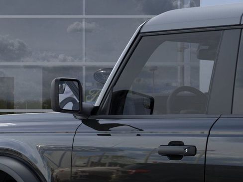 New 2025 Ford Bronco 4-Door image 22