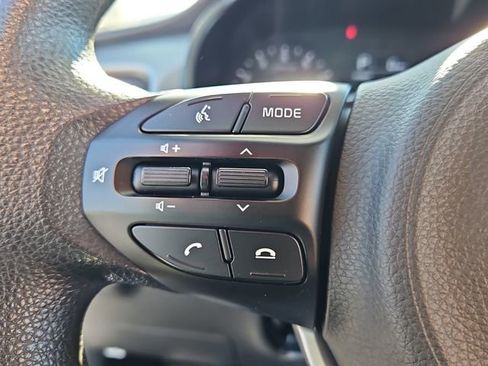 Used 2021 Kia Rio LX image 22