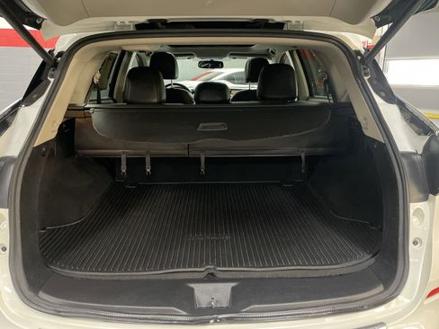 Used 2018 Nissan Murano Platinum w/ Cargo Package image 34