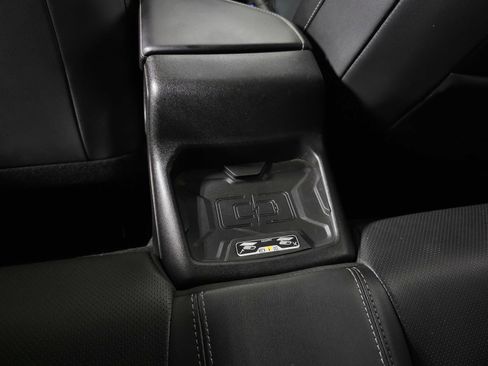 Used 2017 Chevrolet Camaro SS image 35