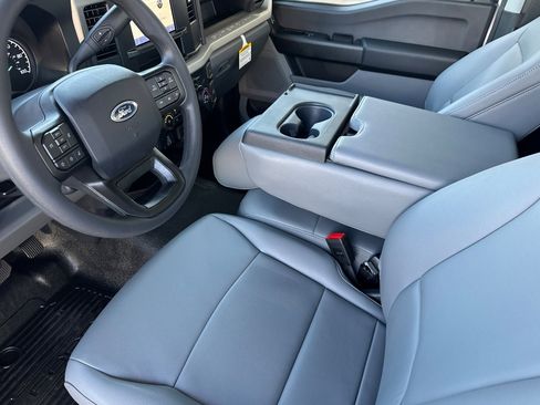 New 2026 Ford F250 XL w/ XL Chrome Package image 10